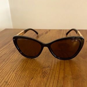 Prive Revaux - Tortoise w/gold trim on arms